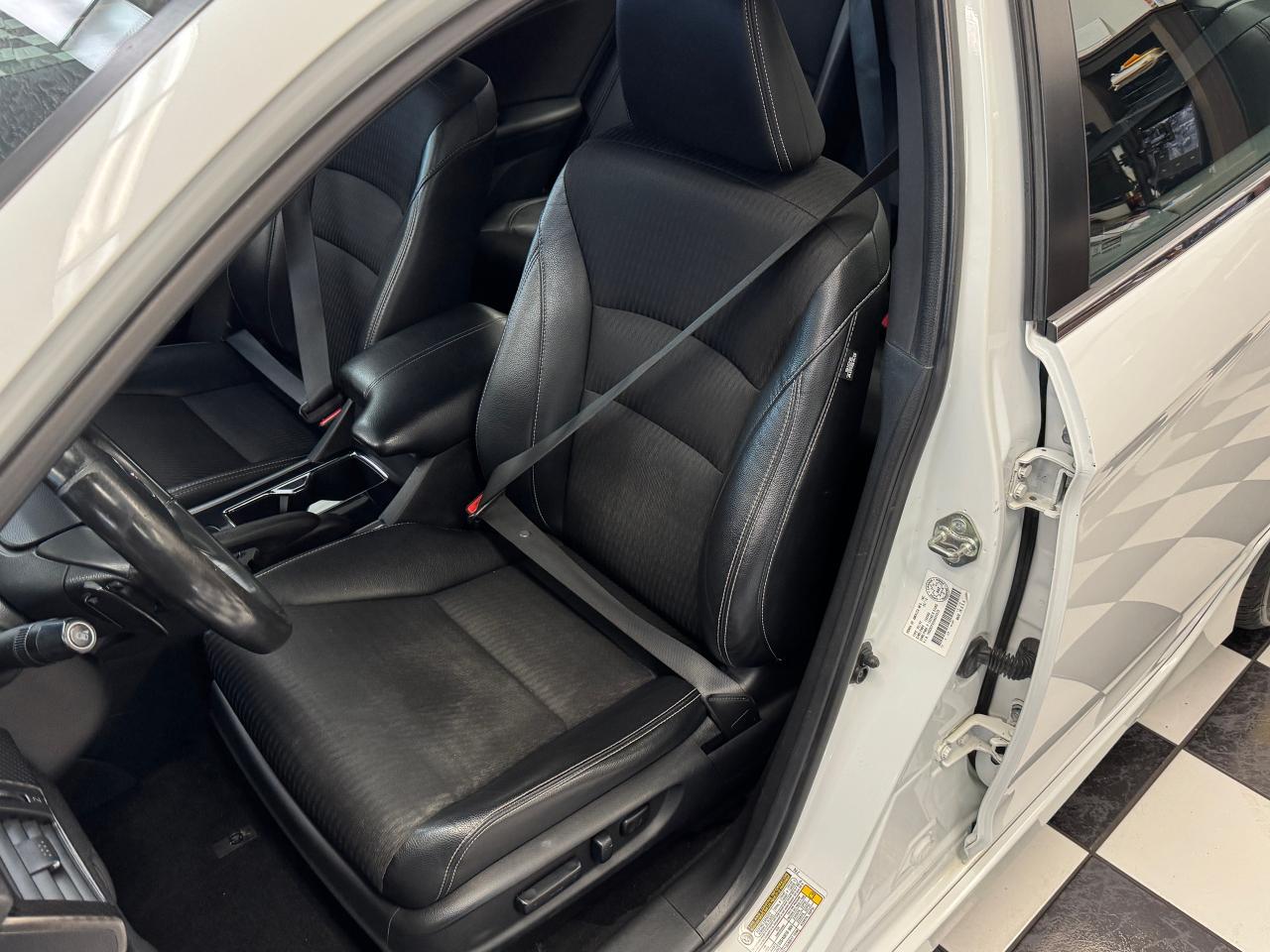 2017 Honda Accord Sport w/Honda Sensing+New Tires+Brakes+LaneKeep+AC Photo17