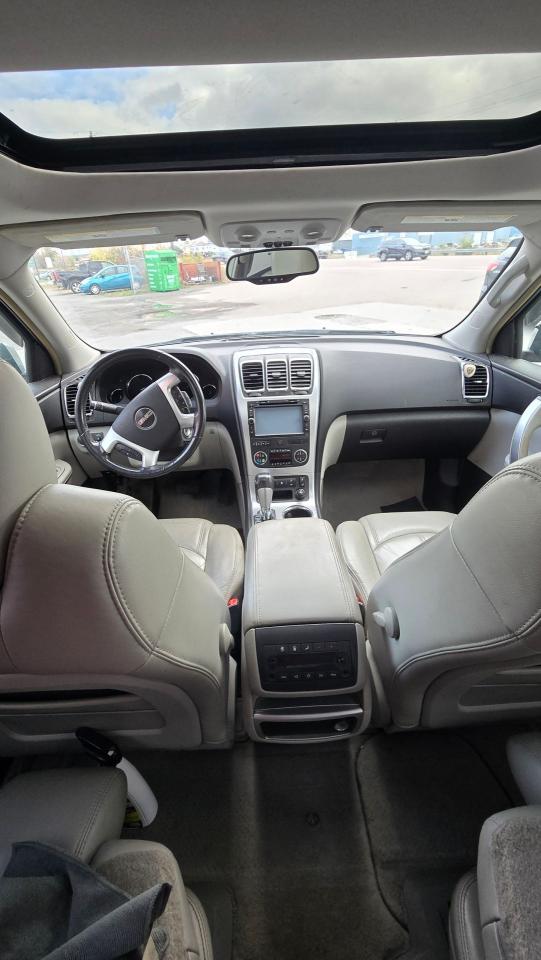 2009 GMC Acadia SLT1 - Photo #18