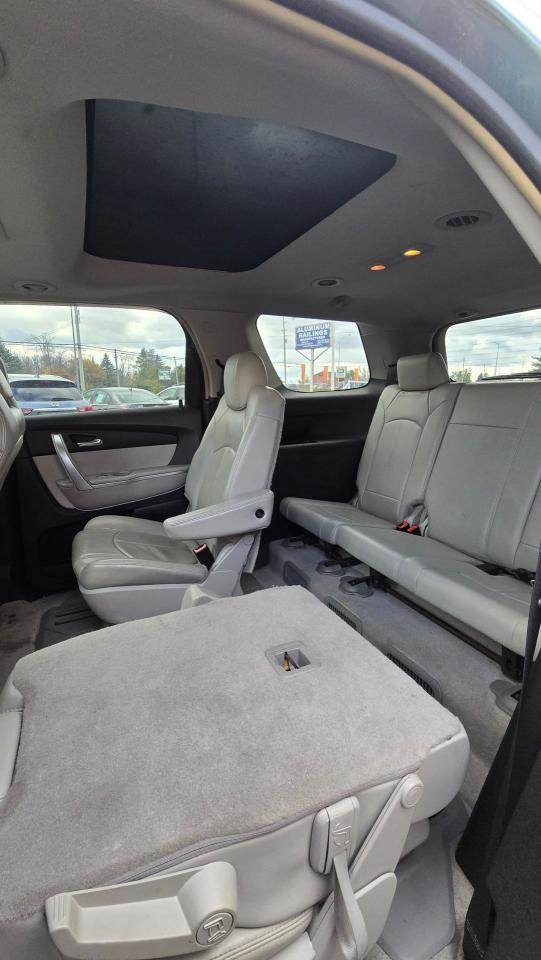 2009 GMC Acadia SLT1 - Photo #15