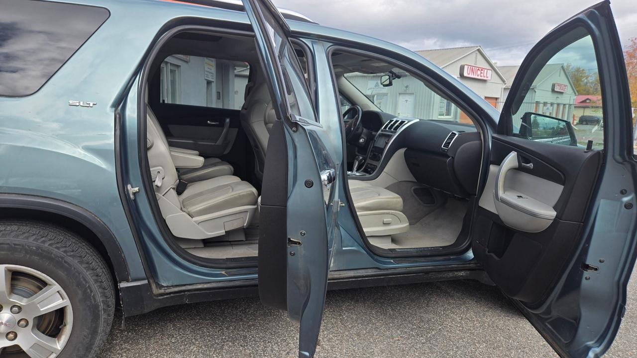 2009 GMC Acadia SLT1 - Photo #11