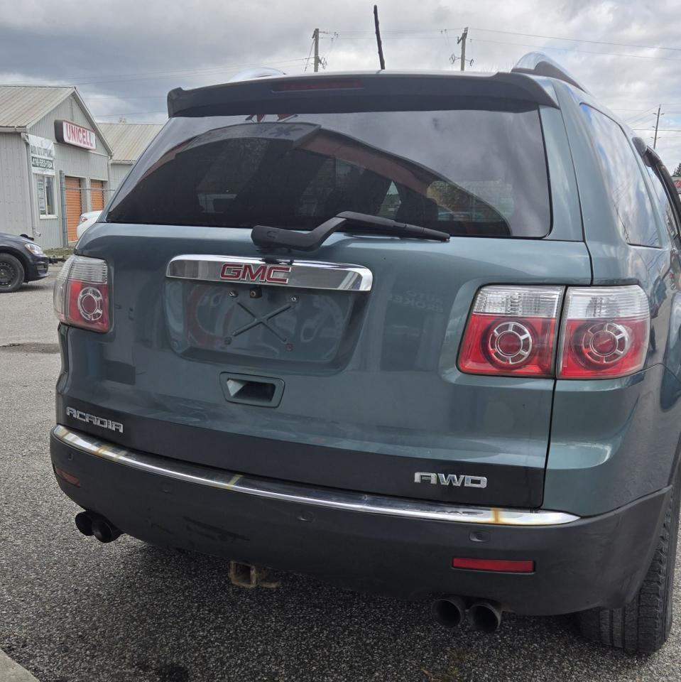 2009 GMC Acadia SLT1 - Photo #9