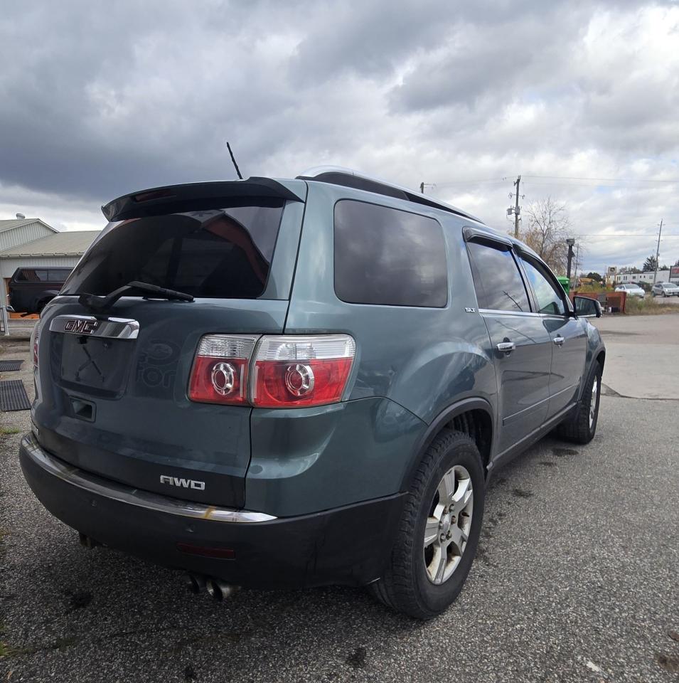 2009 GMC Acadia SLT1 - Photo #6