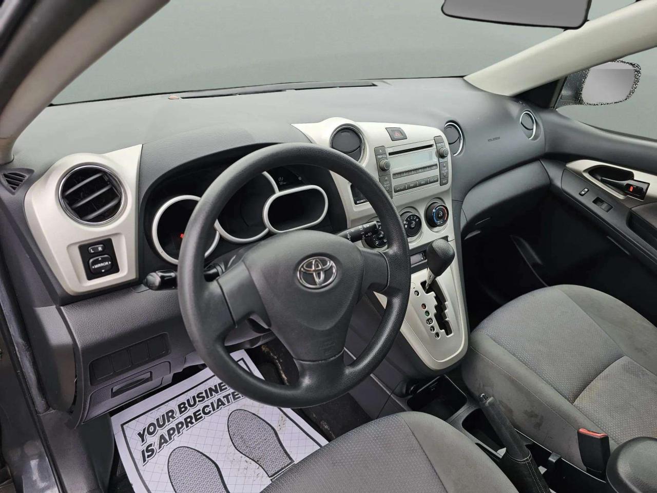 2009 Toyota Matrix  - Photo #10