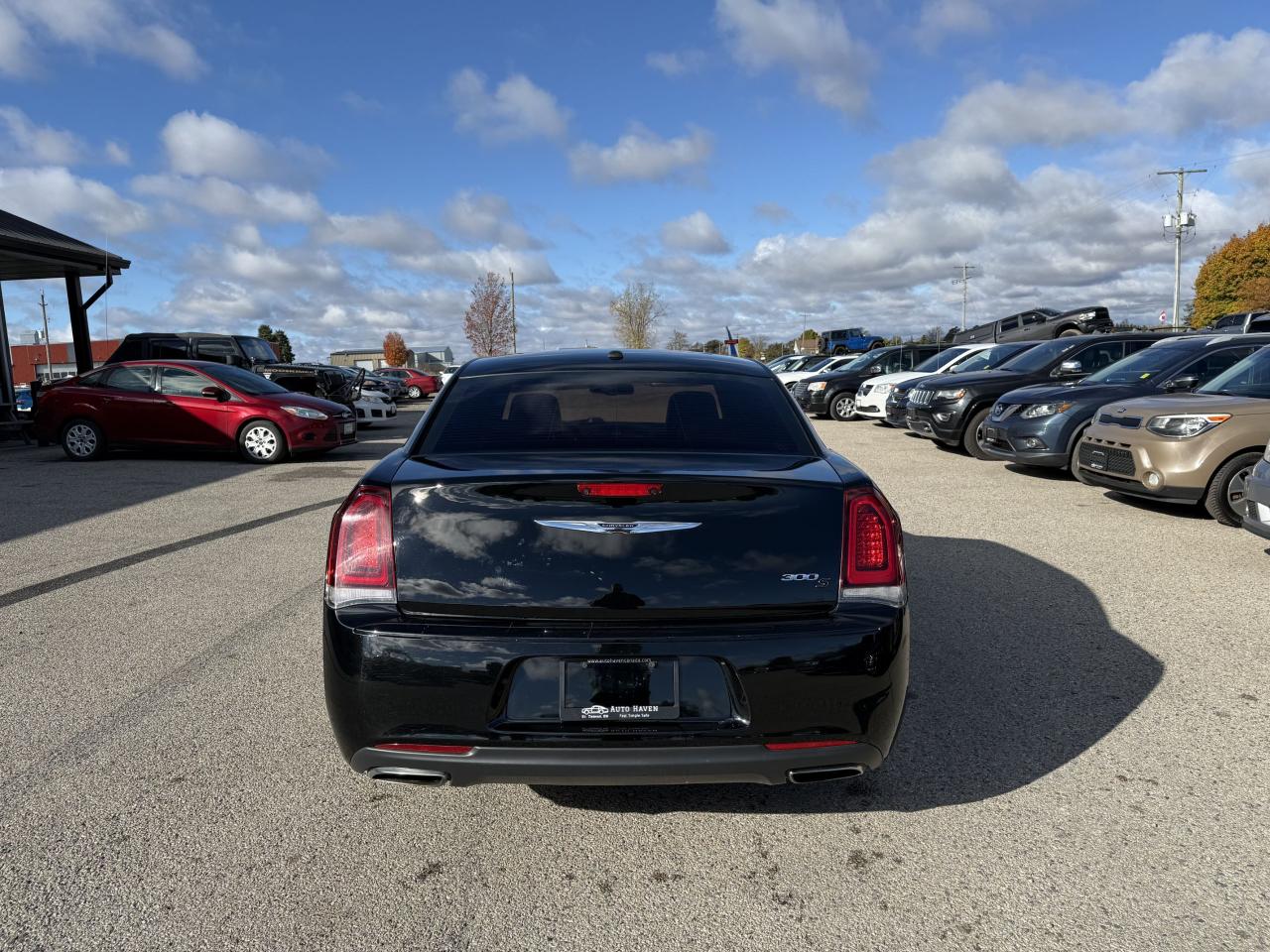2016 Chrysler 300 300S****Leather*Pano-Roof**Murdered Out! - Photo #5