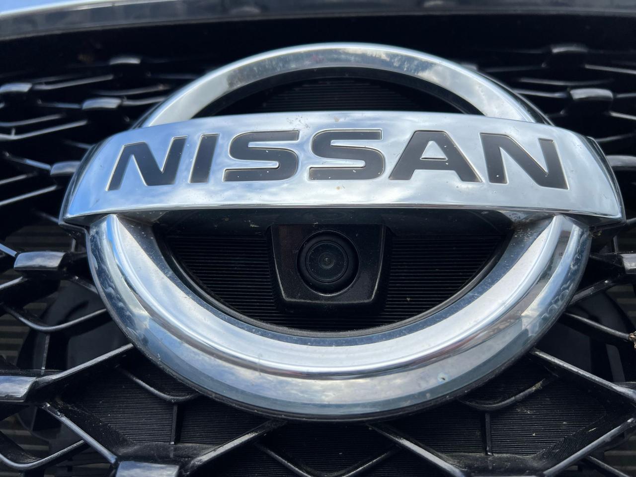 2015 Nissan Pathfinder SL AS-IS AWD 360 Camera Heated seats & Steering - Photo #4