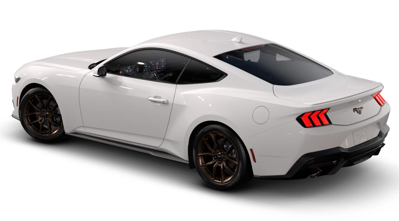 2024 Ford Mustang EcoBoost Premium Fastback Photo5