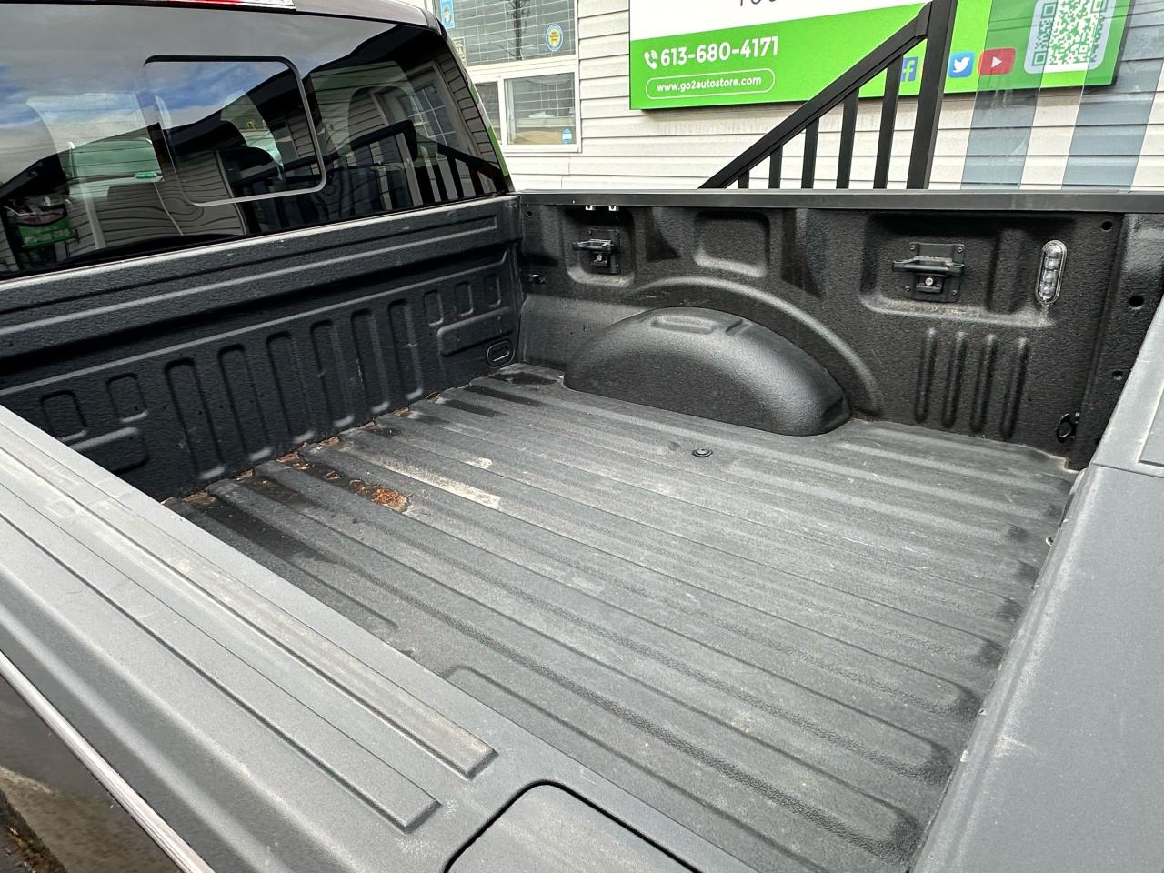 2018 Ford F-150 Lariat / FX4 - Photo #11