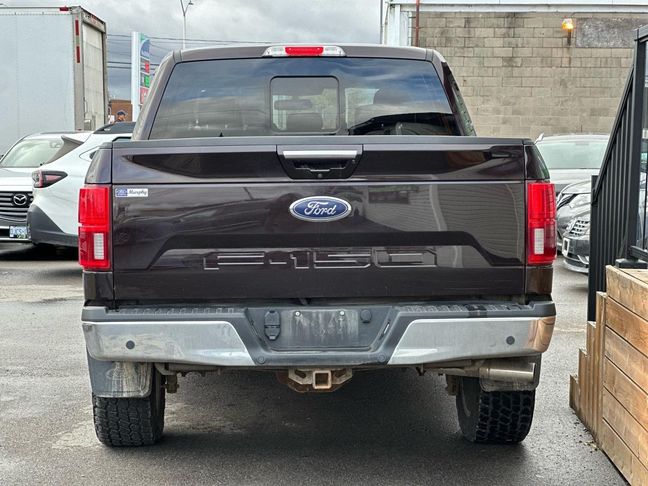 2018 Ford F-150 Lariat / FX4 Photo4