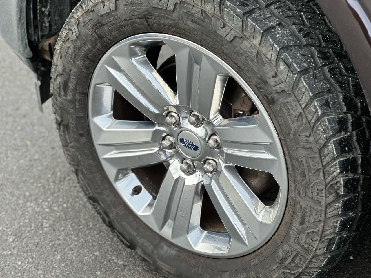 2018 Ford F-150 Lariat / FX4 - Photo #10