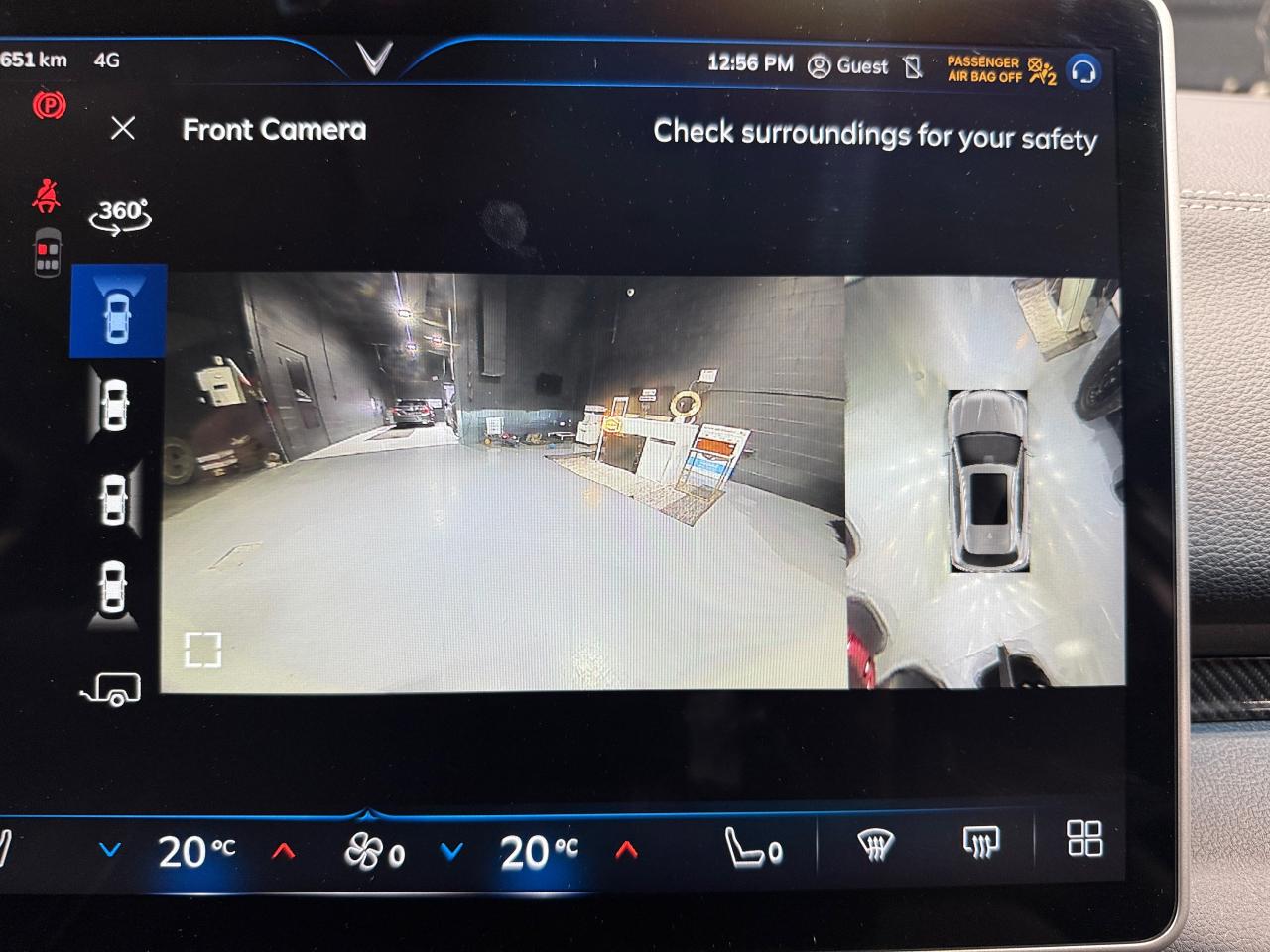 2024 VinFast VF 8 Eco AWD - Photo #18