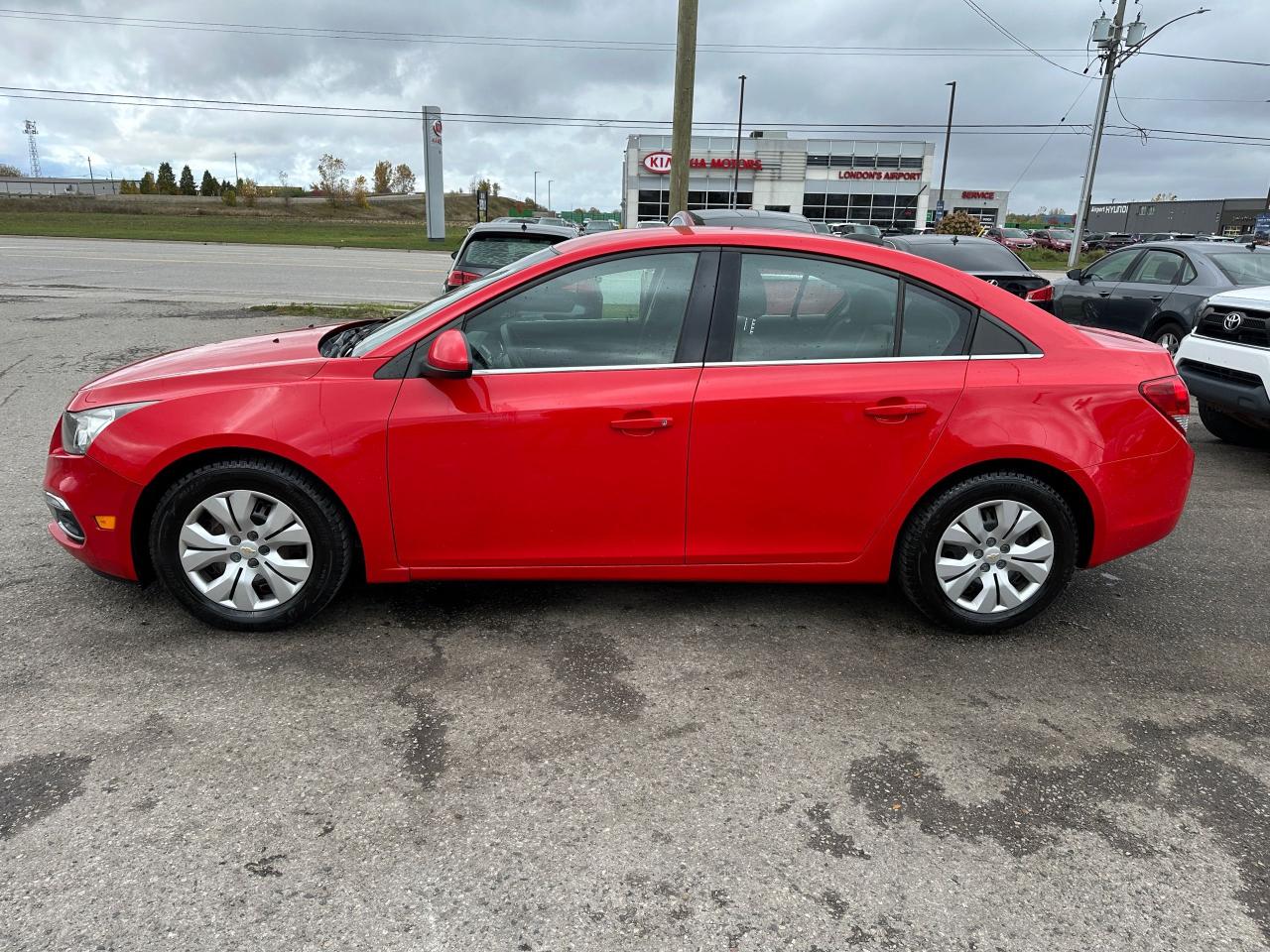 2015 Chevrolet Cruze 1LT, AUTO, 4 CYL, WELL MAINTAINED, CERTIFIED - Photo #2