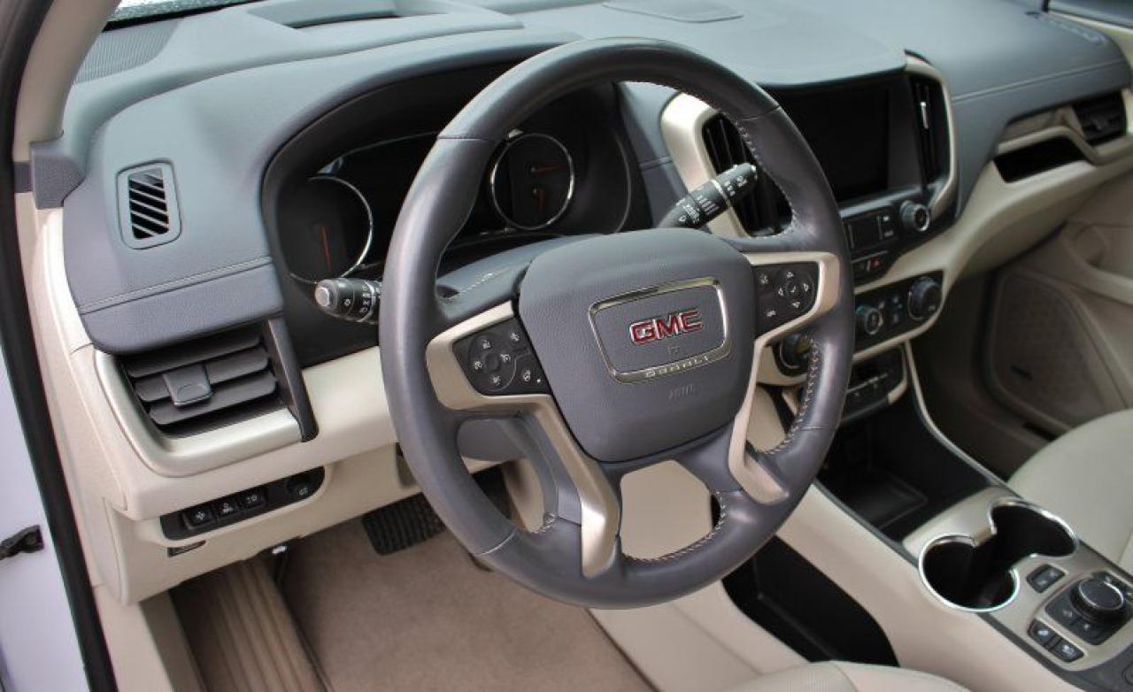 2022 GMC Terrain Denali*AWD*Low Ks*Heated Leather*Moon Roof*CarPlay - Photo #11