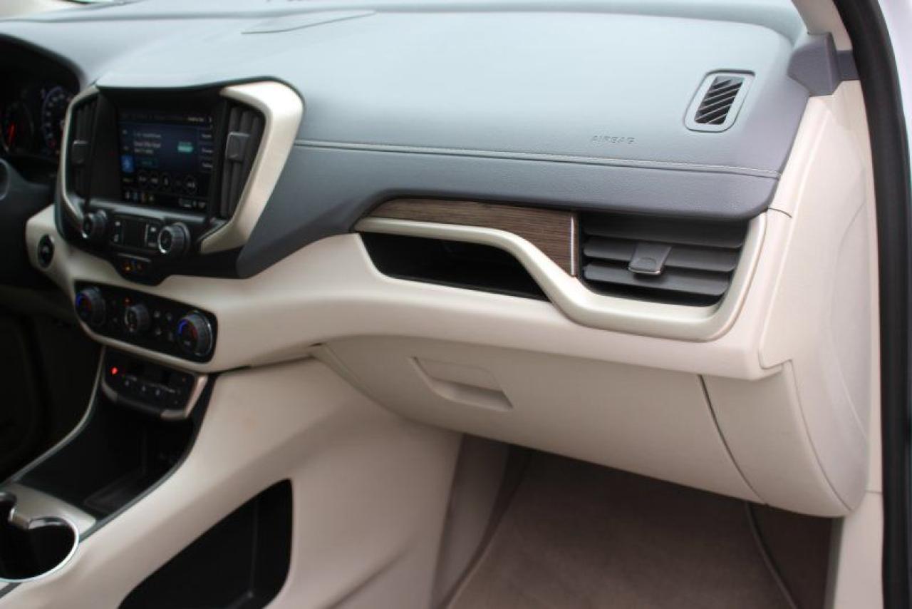 2022 GMC Terrain Denali*AWD*Low Ks*Heated Leather*Moon Roof*CarPlay - Photo #13