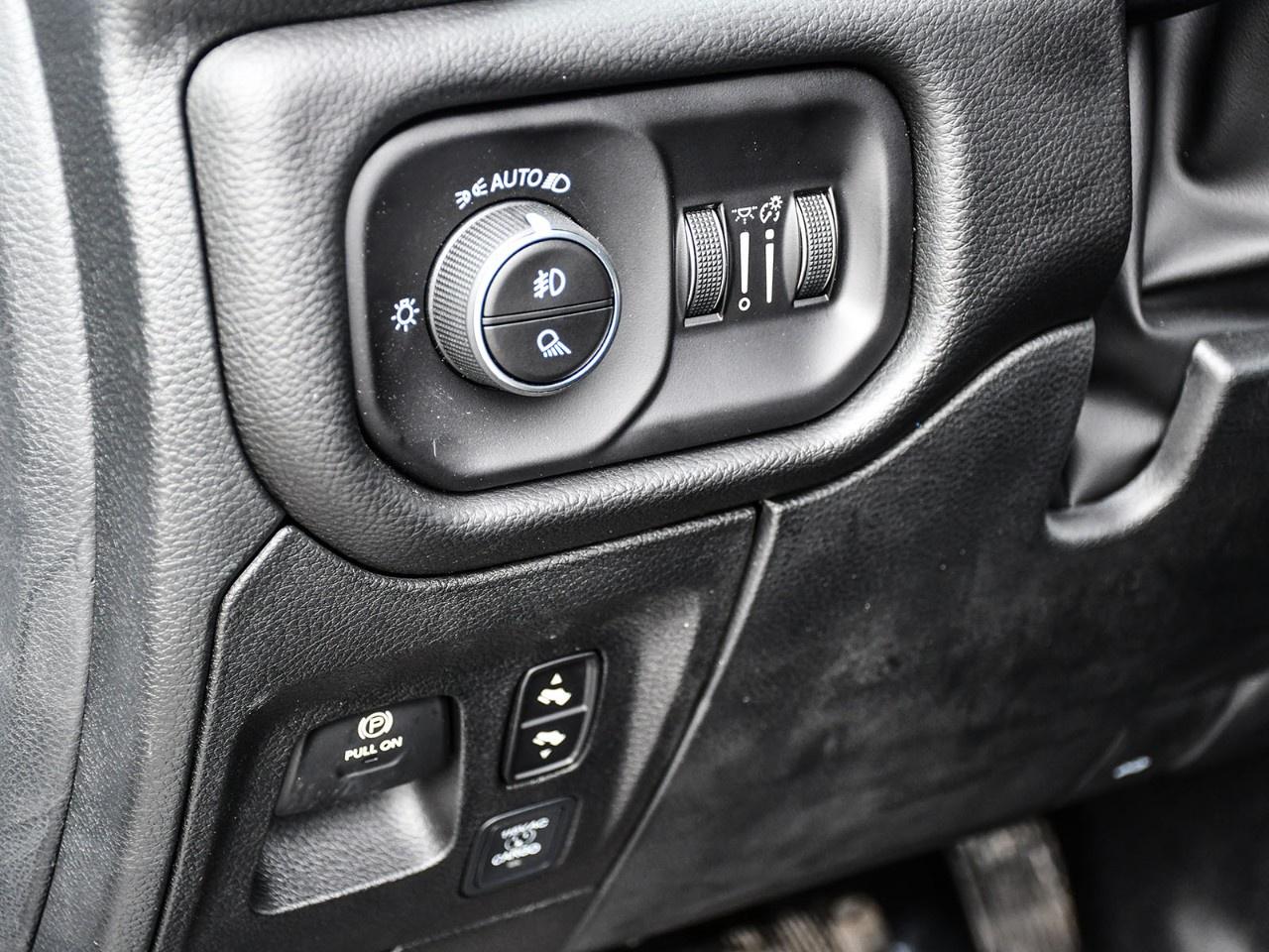 2026 RAM 1500 SPORT 4X4 CREW CAB 5'7" BOX Photo