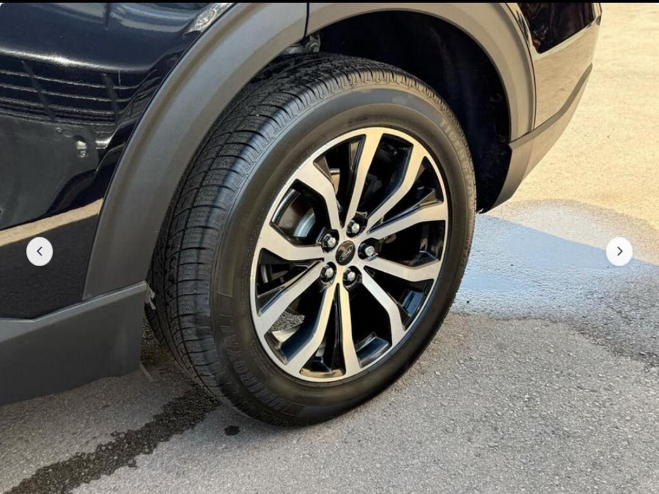 2022 Ford Explorer ST-Line Photo