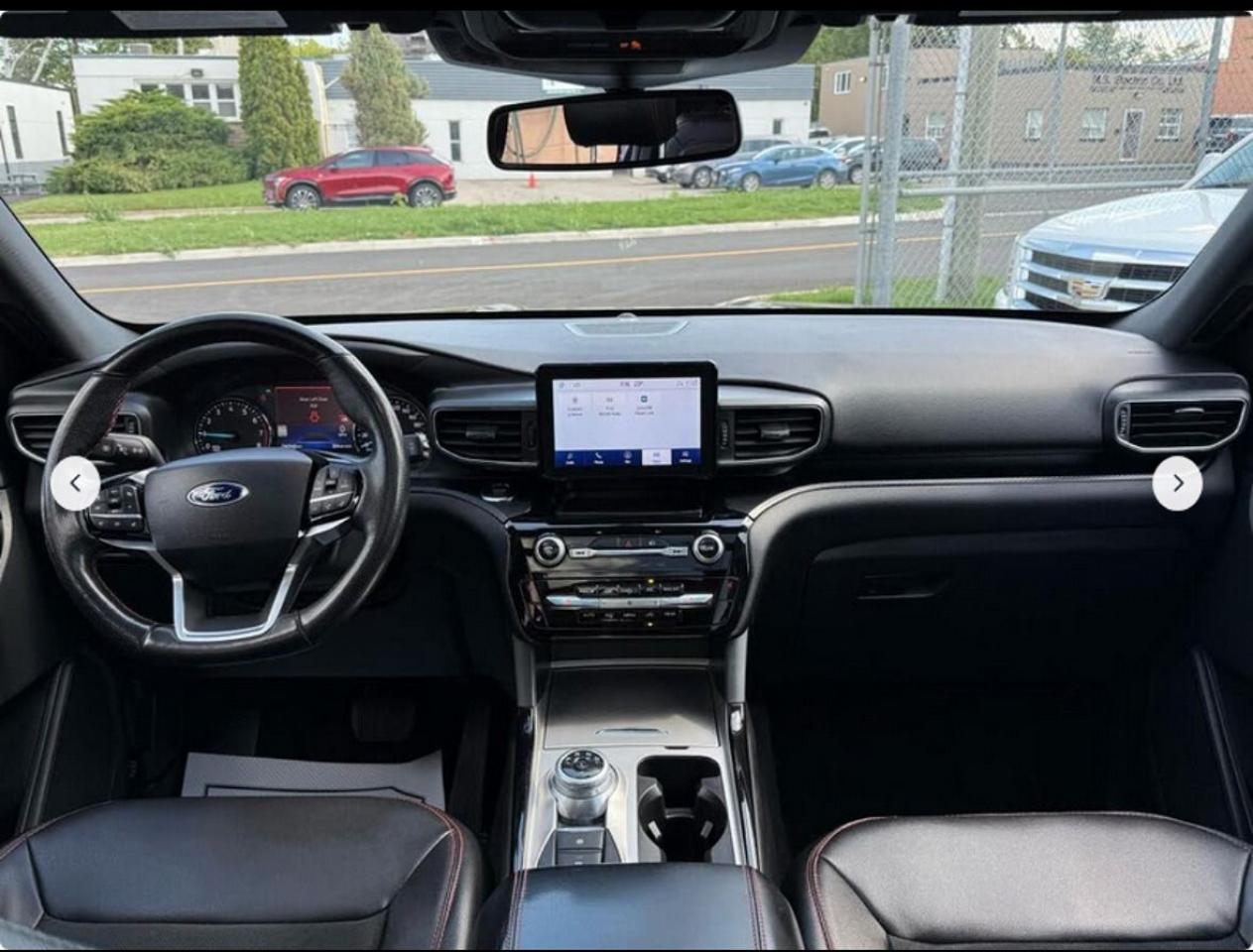 2022 Ford Explorer ST-Line Photo