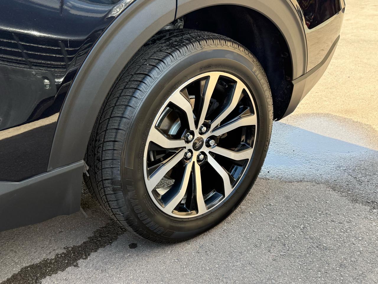 2022 Ford Explorer ST-Line Photo