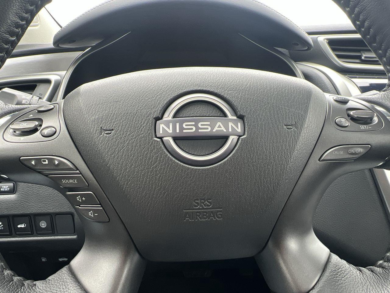 2023 Nissan Murano SL AWD, MOONROOF, HEATED LEATHER SEATS, POWER LIFTGATE, NAV, CRUISE CONTROL!! Photo