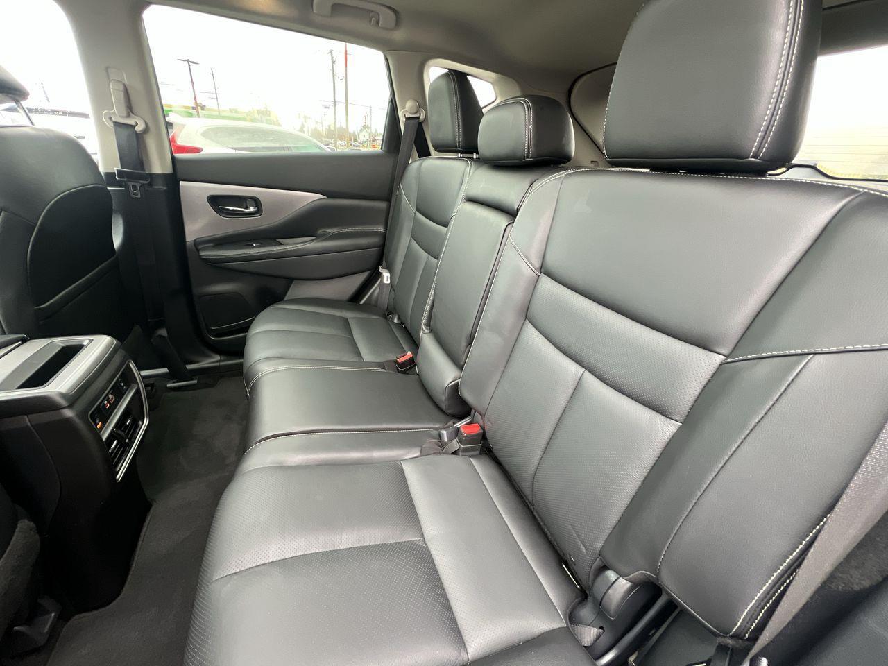 2023 Nissan Murano SL AWD, MOONROOF, HEATED LEATHER SEATS, POWER LIFTGATE, NAV, CRUISE CONTROL!! Photo