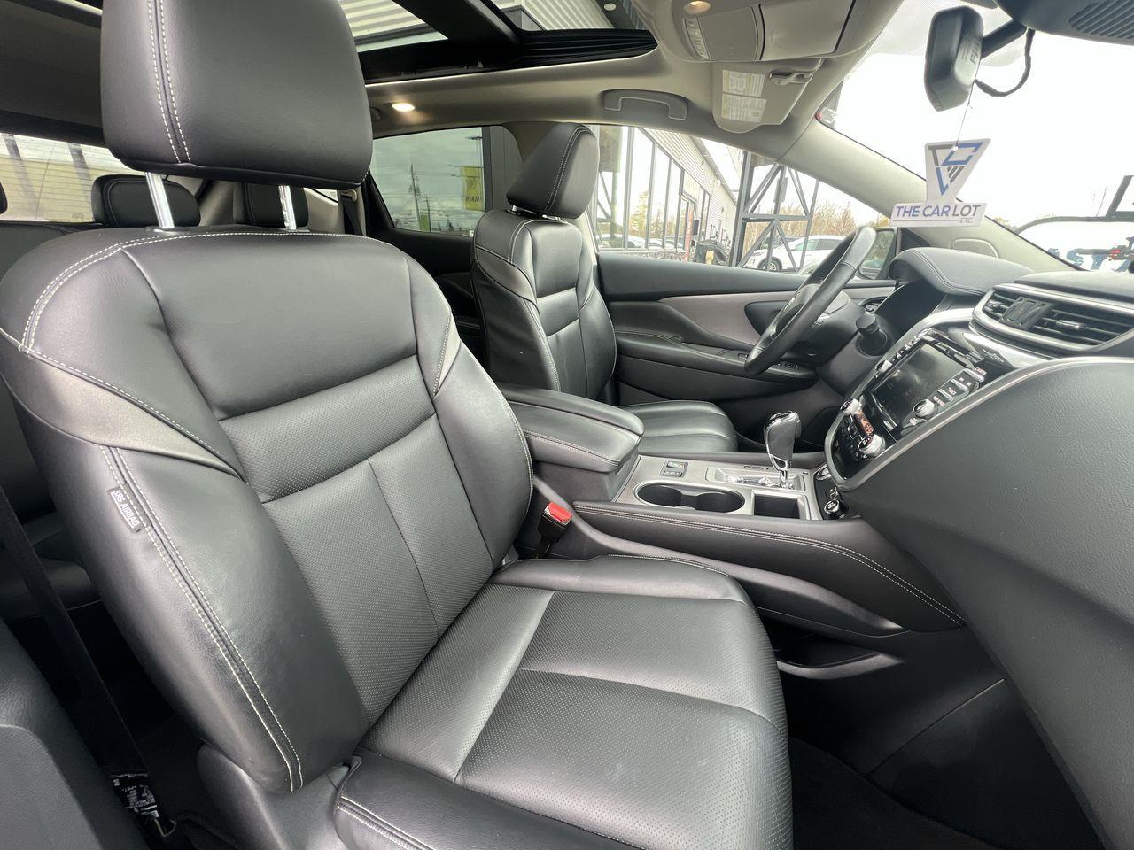 2023 Nissan Murano SL AWD, MOONROOF, HEATED LEATHER SEATS, POWER LIFTGATE, NAV, CRUISE CONTROL!! Photo