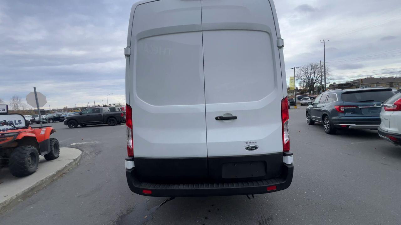 2023 Ford Transit 250 PREVIOUS DAILY RENTAL, AWD, LEATHER SEATS, BACK UP CAMERA!! Photo