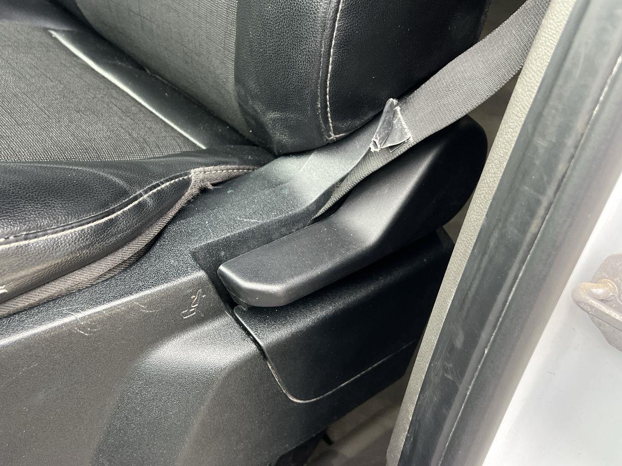 2023 Ford Transit 250 PREVIOUS DAILY RENTAL, AWD, LEATHER SEATS, BACK UP CAMERA!! Photo