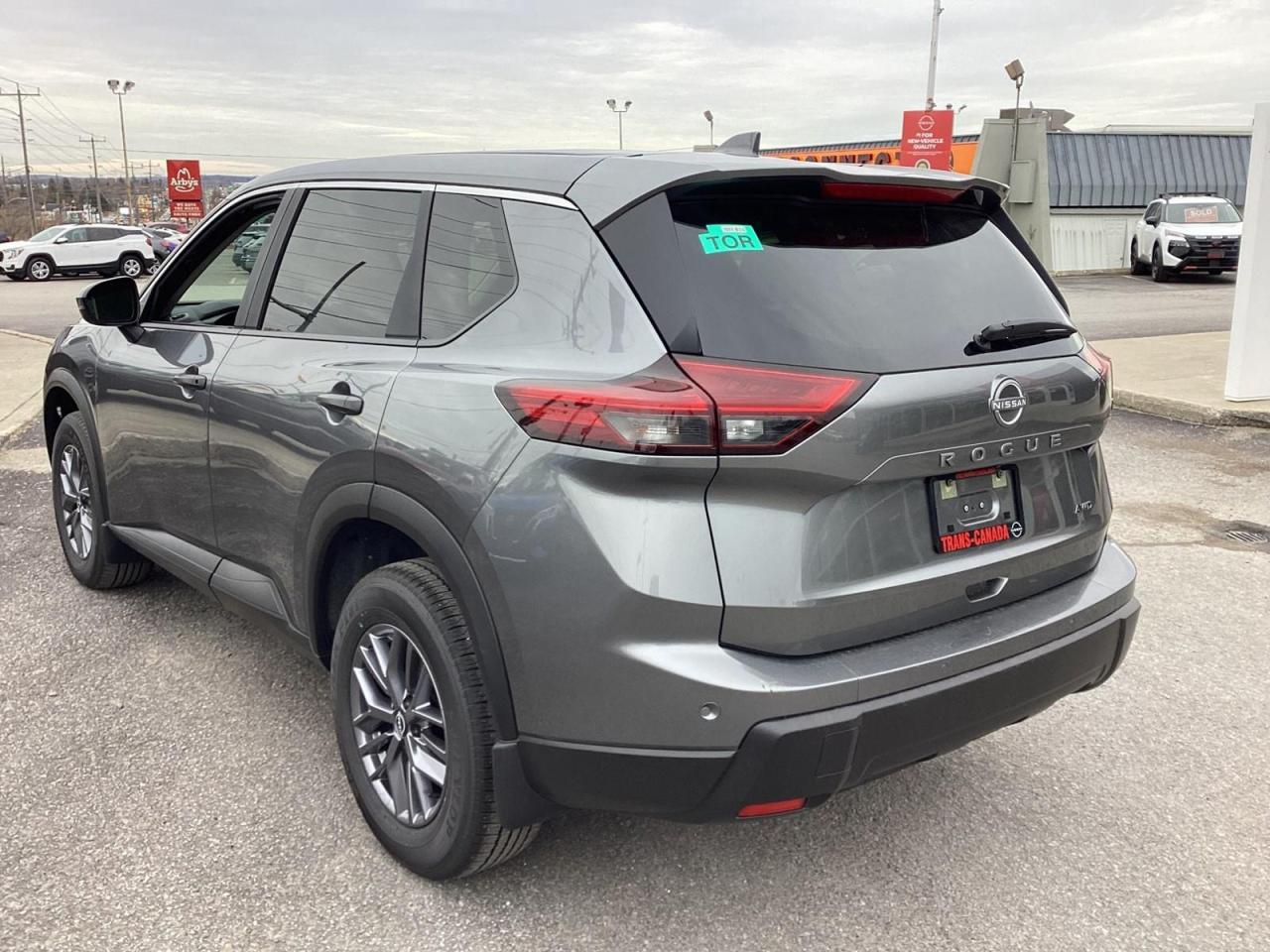 2026 Nissan Rogue S Photo2