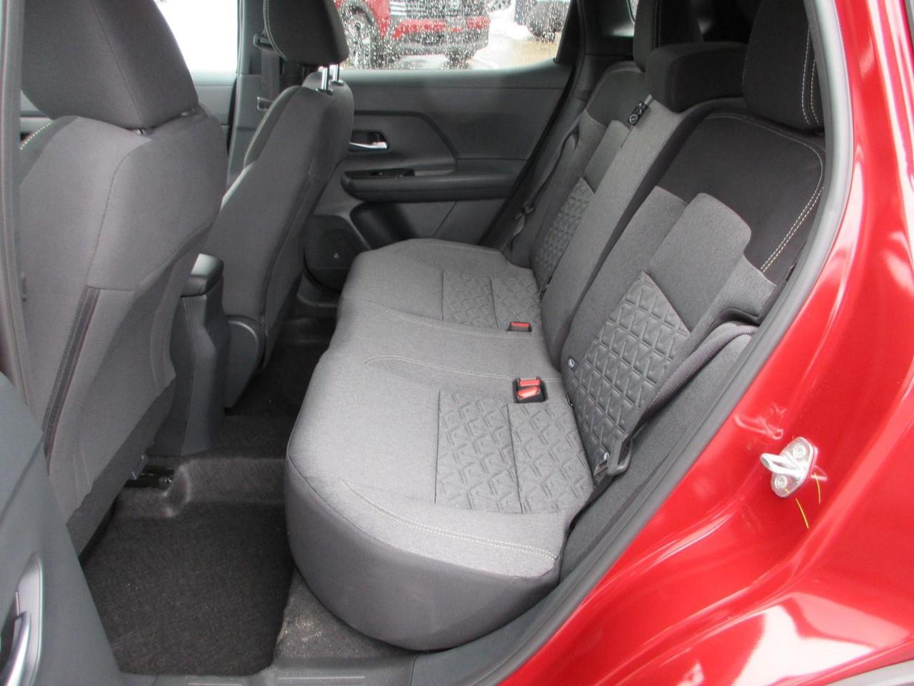 2026 Nissan Kicks SV Photo