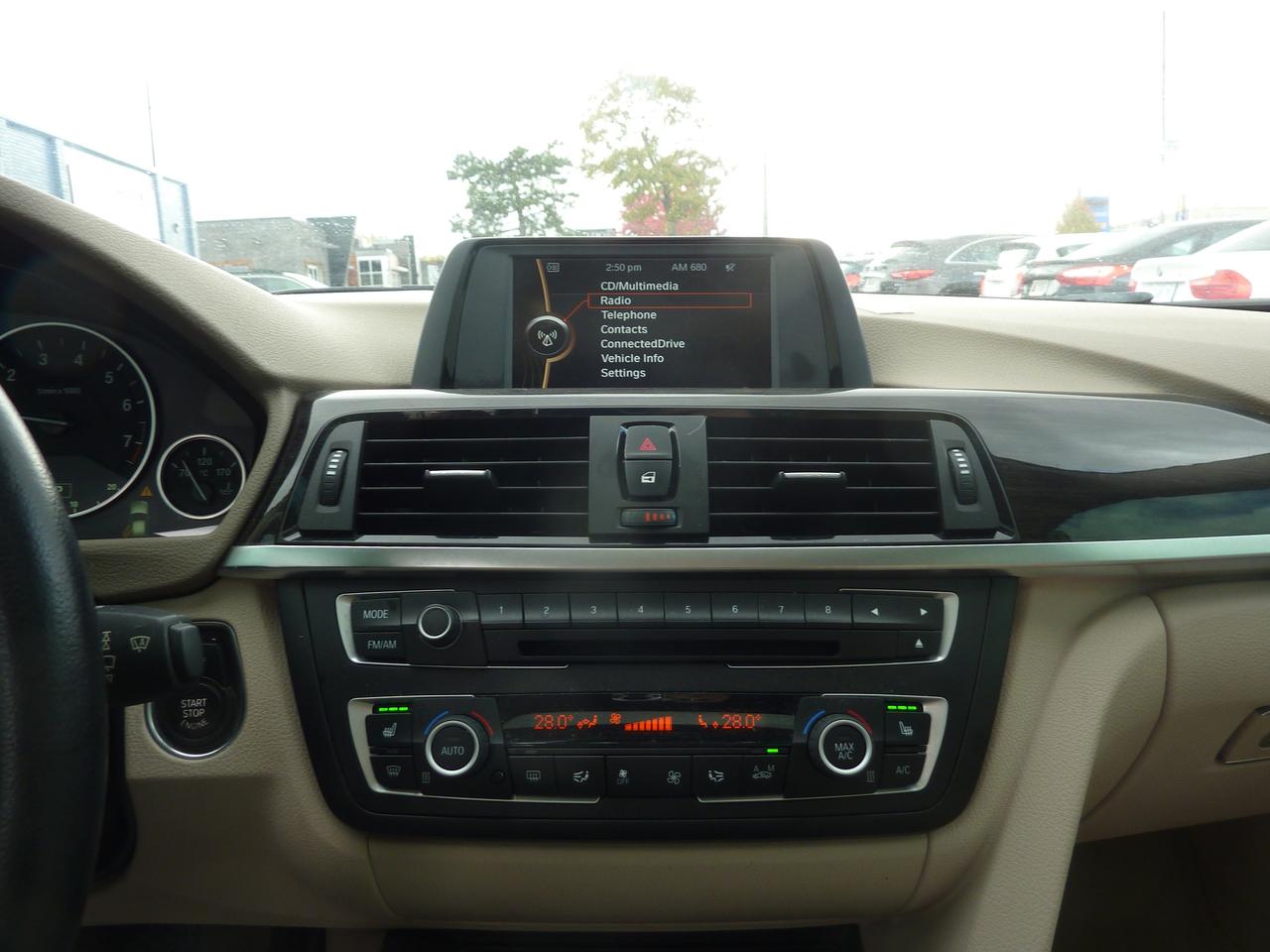 2013 BMW 3 Series 328i xDrive Photo