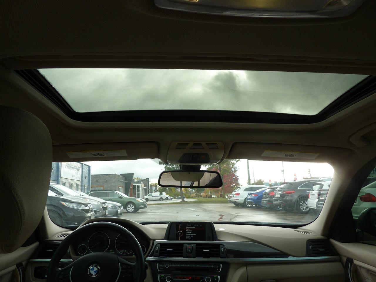 2013 BMW 3 Series 328i xDrive Photo