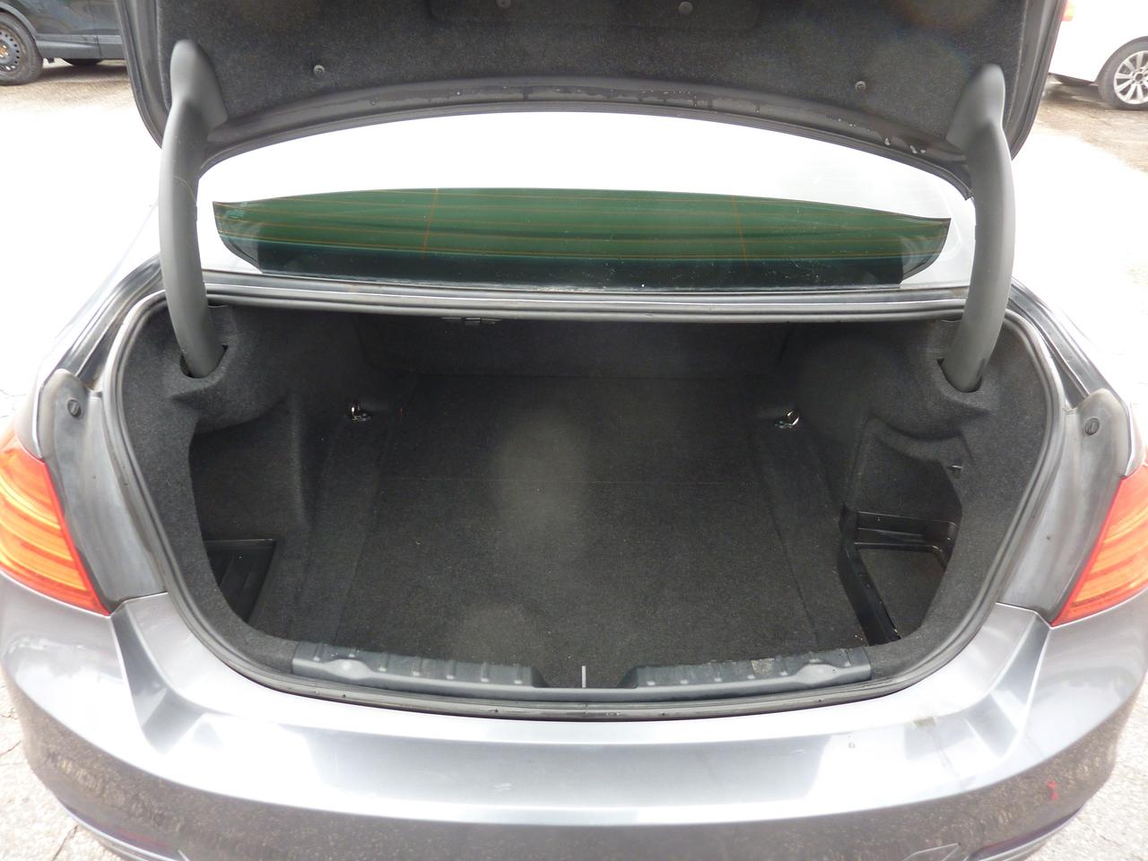 2013 BMW 3 Series 328i xDrive Photo