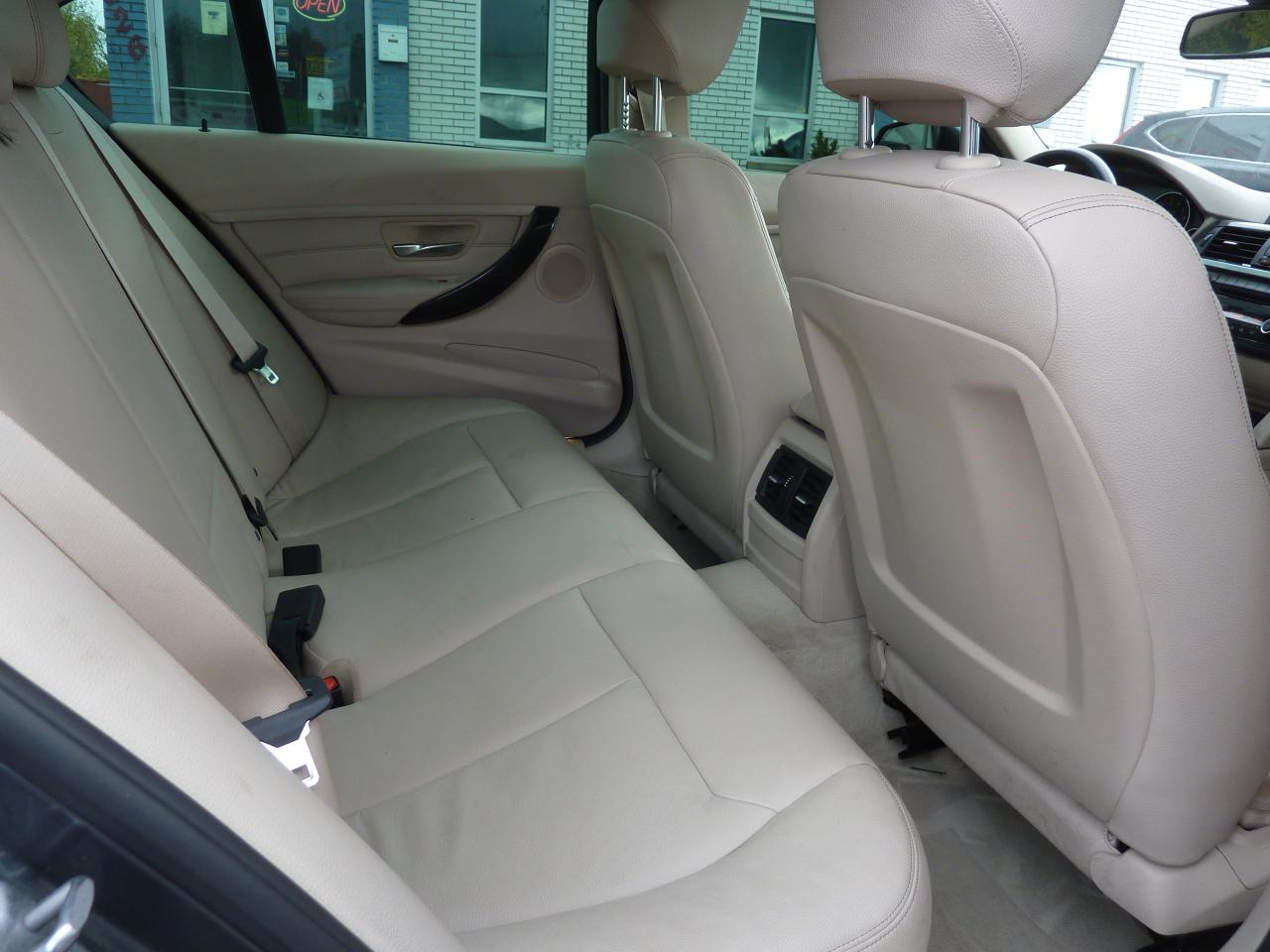2013 BMW 3 Series 328i xDrive - Photo #12