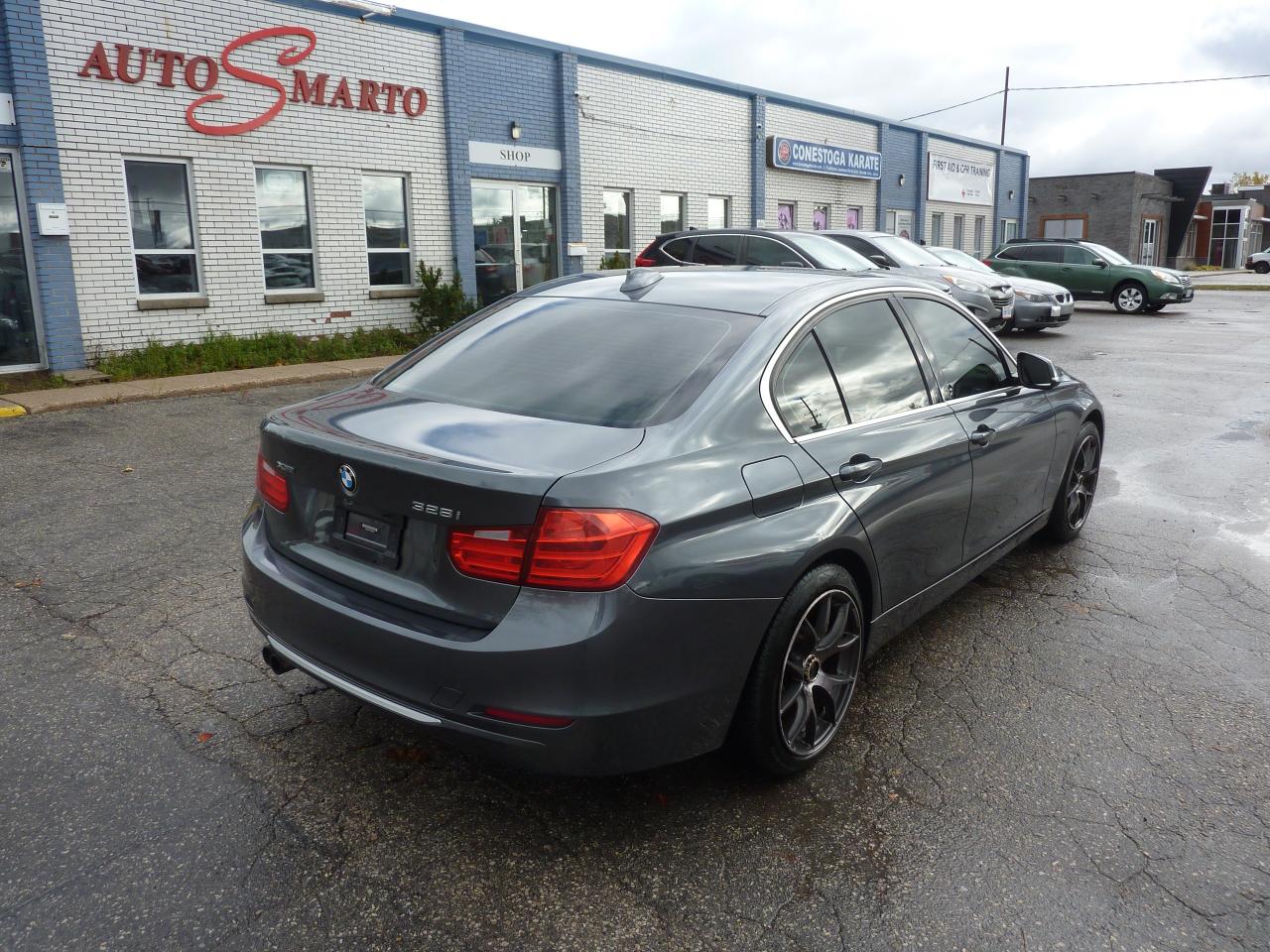 2013 BMW 3 Series 328i xDrive Photo4