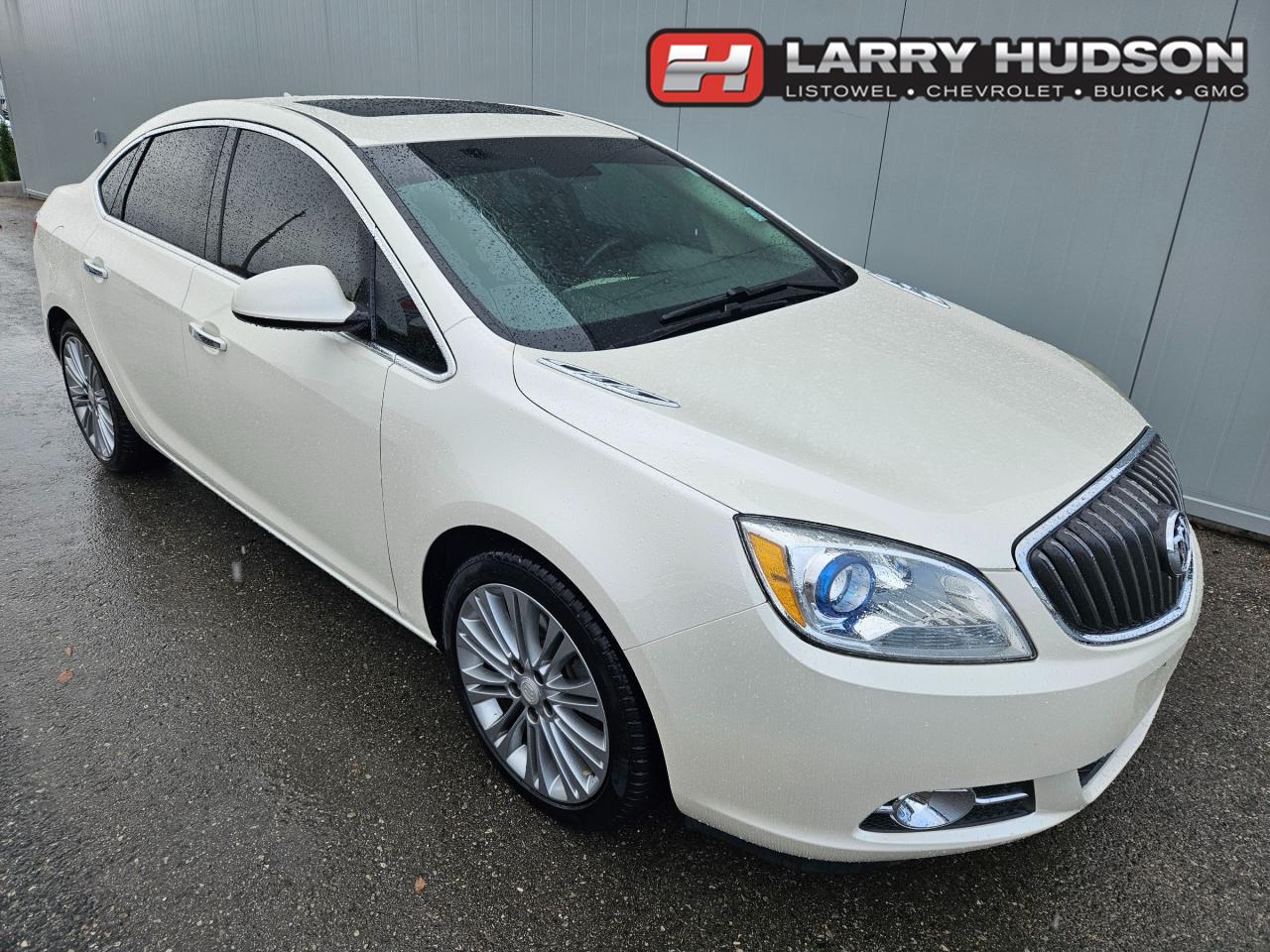 Used 2012 Buick Verano Leather Package AS IS | Leather | Navigation | Sunroof | for sale in Listowel, ON