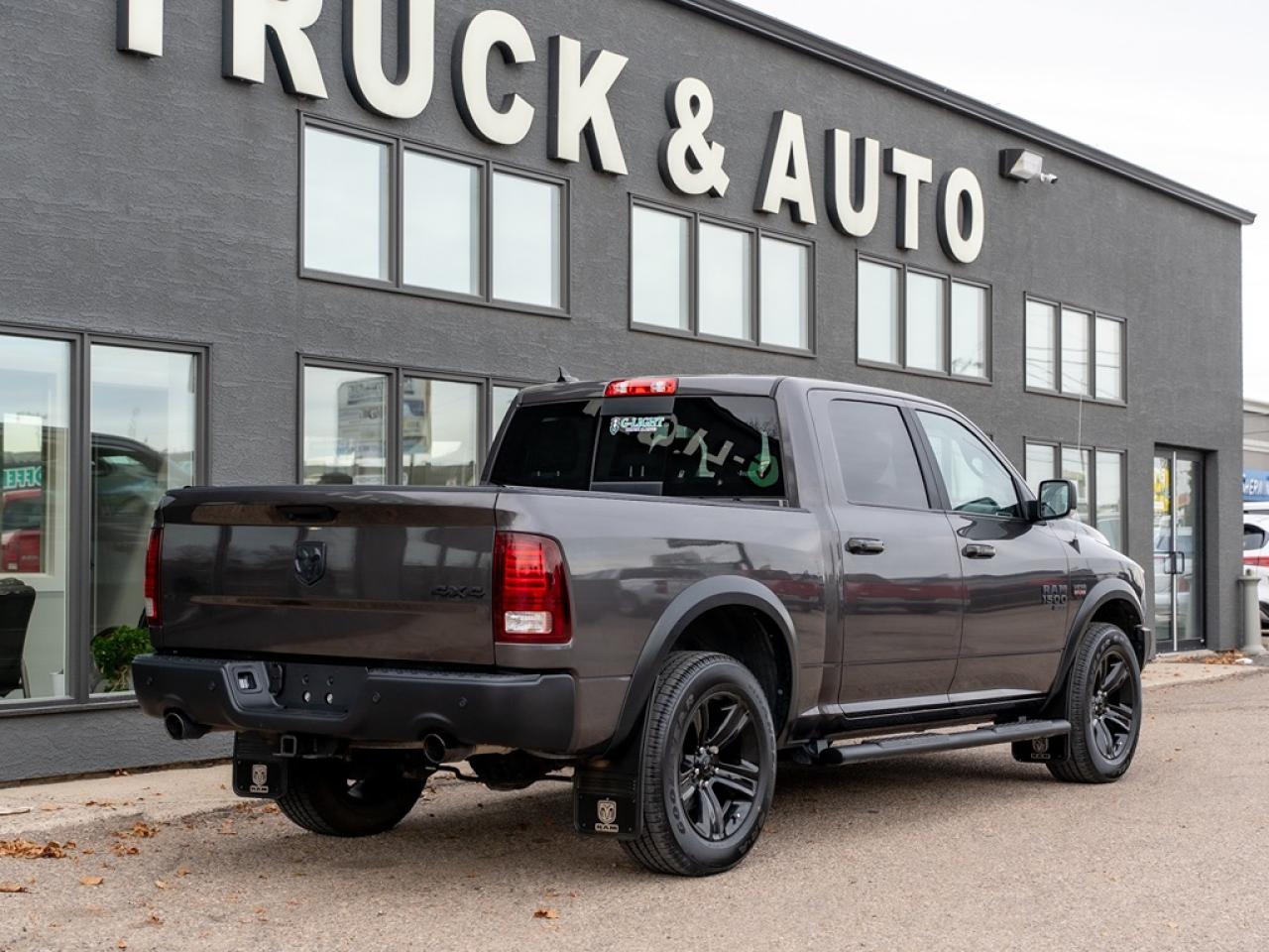 2023 RAM 1500 Classic Warlock 4x4 Crew Cab HEMI V8 Photo25