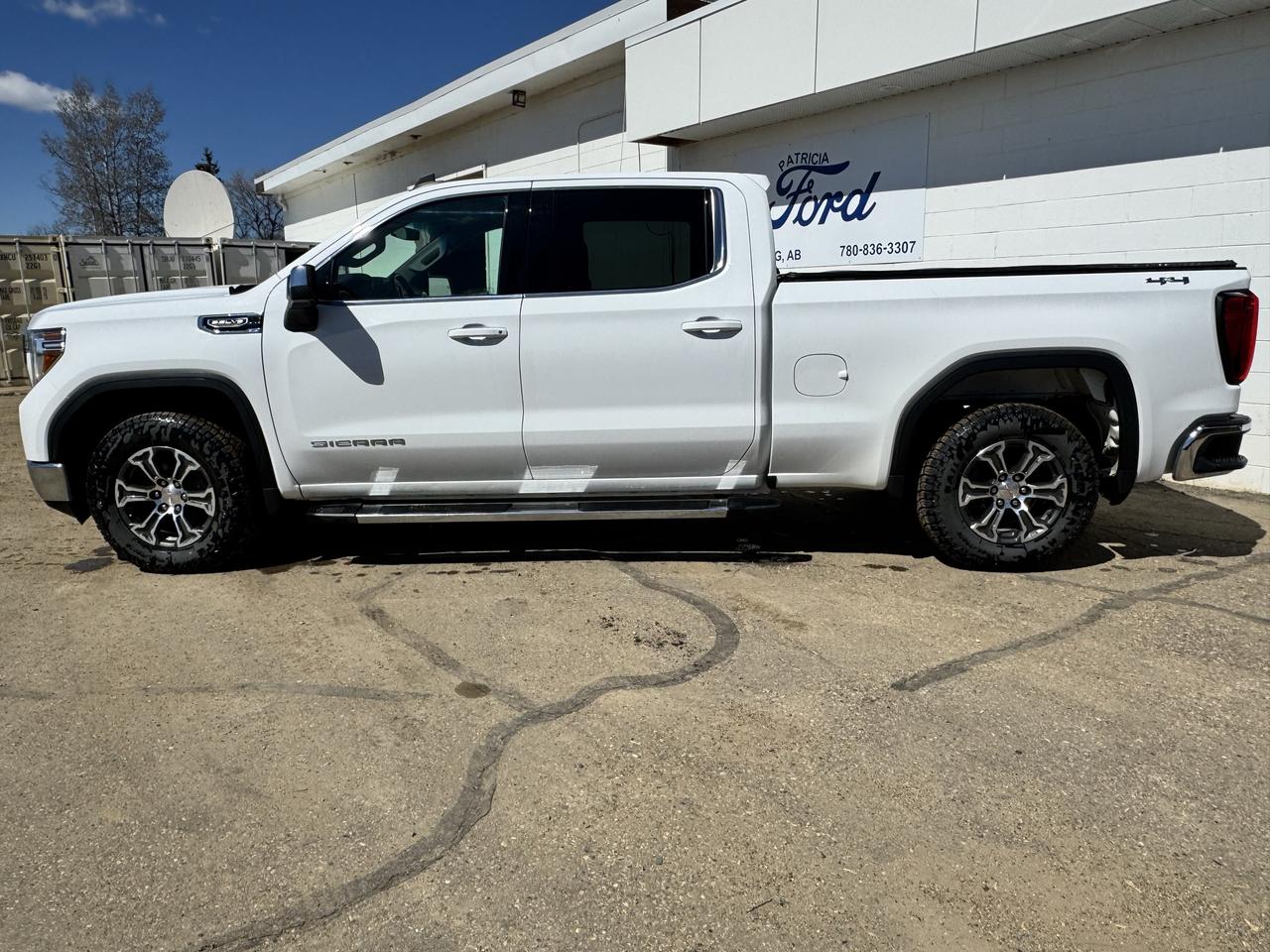 2020 GMC Sierra 1500 SLE Photo4