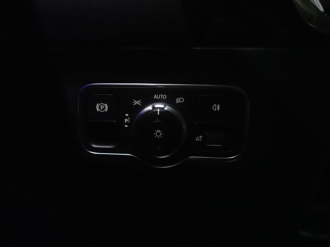 2021 Mercedes-Benz GLA 4MATIC | Night Pkg | Nav | Panoroof | AmbientLight Photo