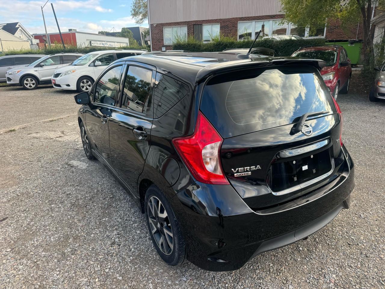 2017 Nissan Versa Note SR - Photo #5