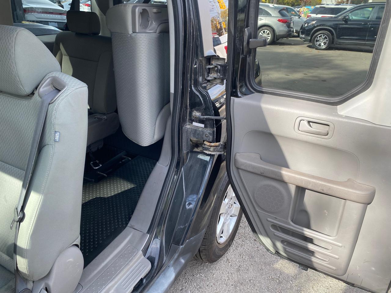 2009 Honda Element EX - Photo #27