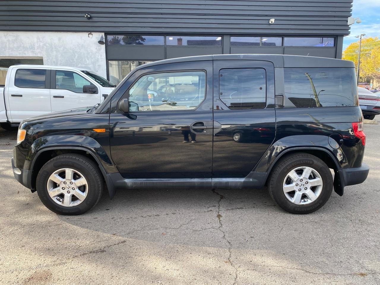 2009 Honda Element EX - Photo #2