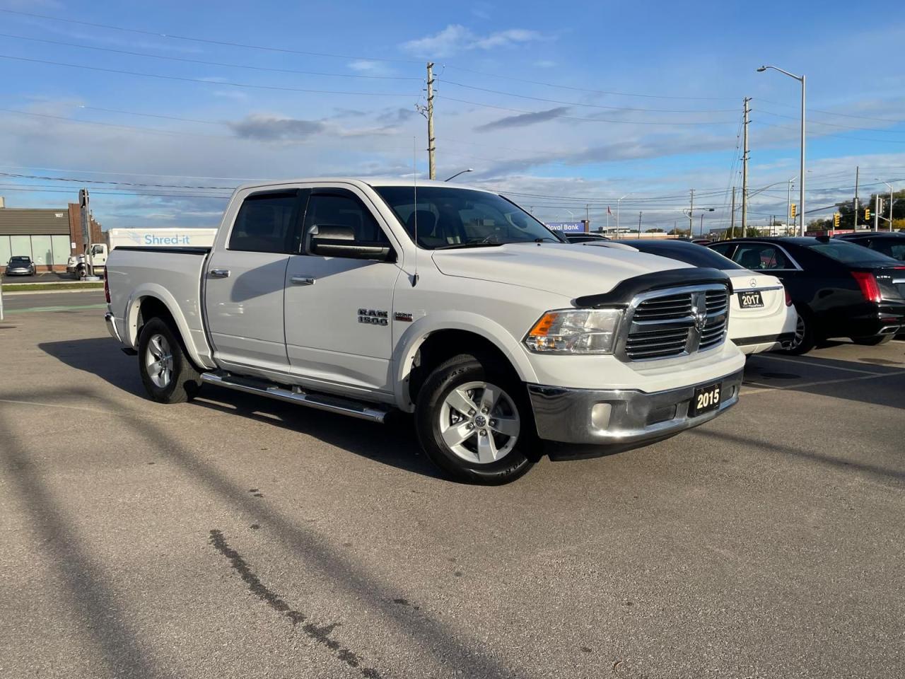 2015 RAM 1500 4WD Crew Cab  SLT NAVIGATION NO ACCIDENT CERTIFED - Photo #2