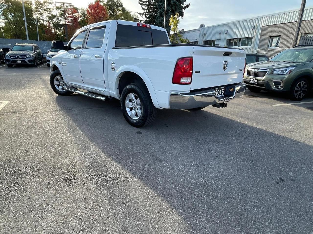 2015 RAM 1500 4WD Crew Cab  SLT NAVIGATION NO ACCIDENT CERTIFED Photo4