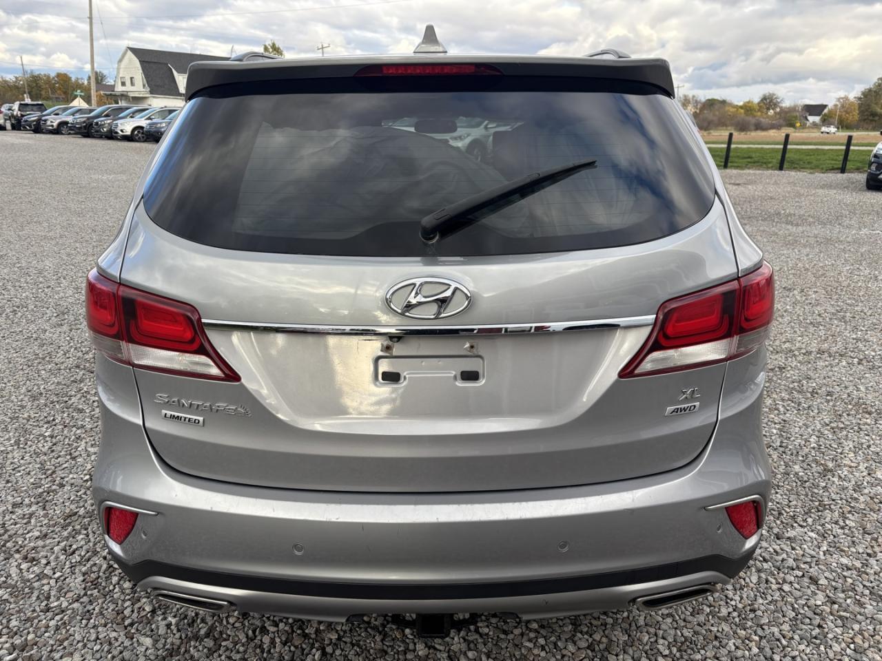 2017 Hyundai Santa Fe XL Limited Photo