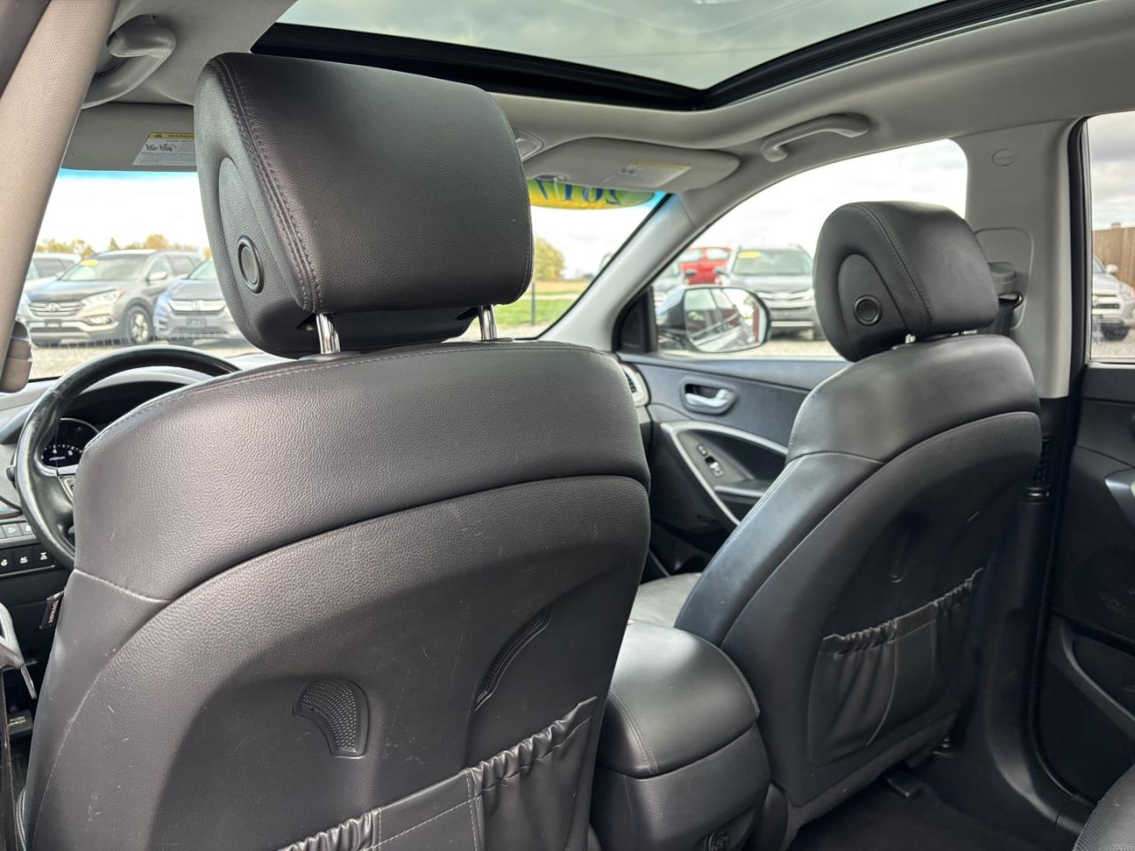 2017 Hyundai Santa Fe XL Limited Photo