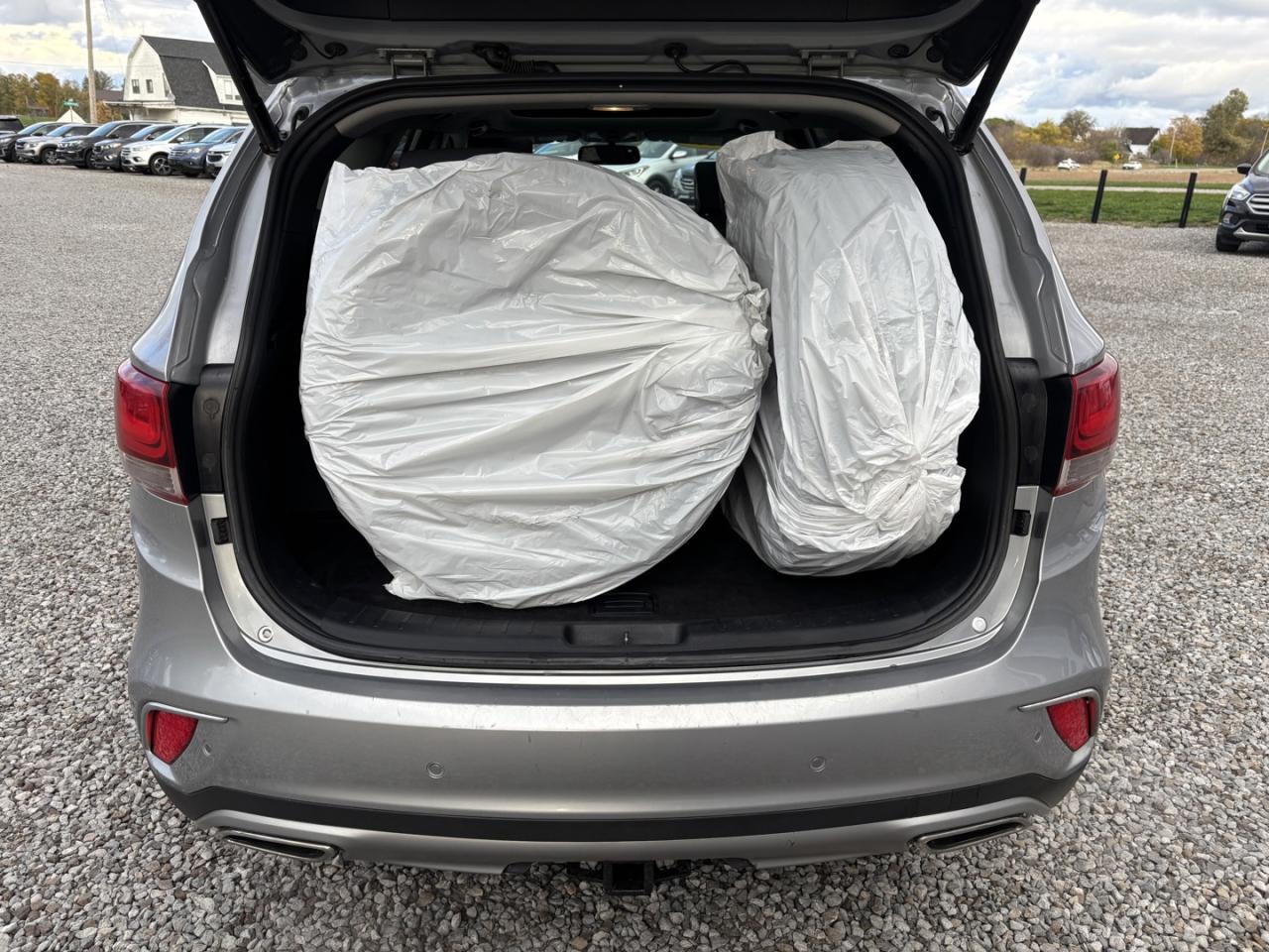 2017 Hyundai Santa Fe XL Limited Photo