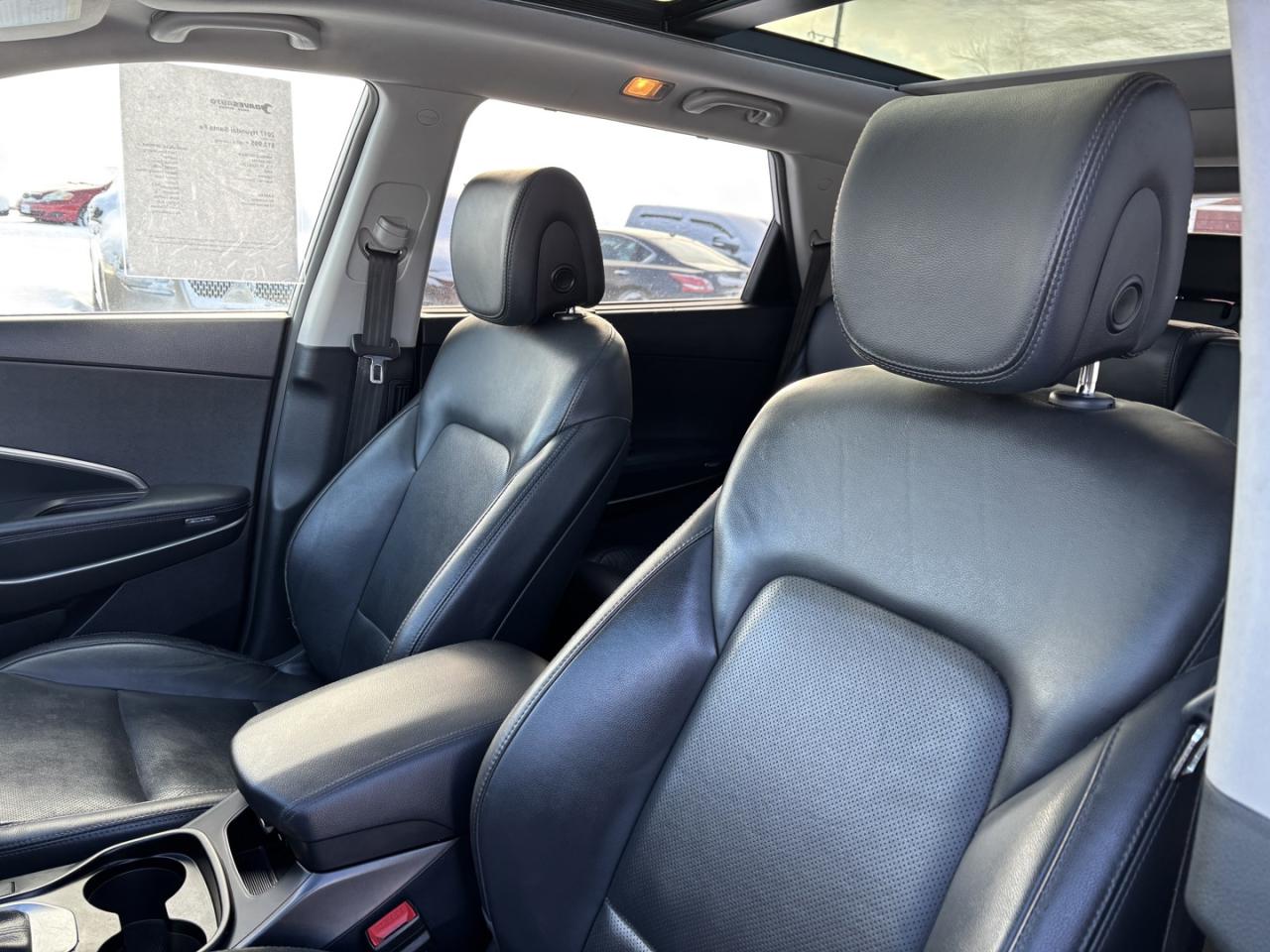 2017 Hyundai Santa Fe XL Limited ~NO ACCIDENTS~LEATHER~ Photo