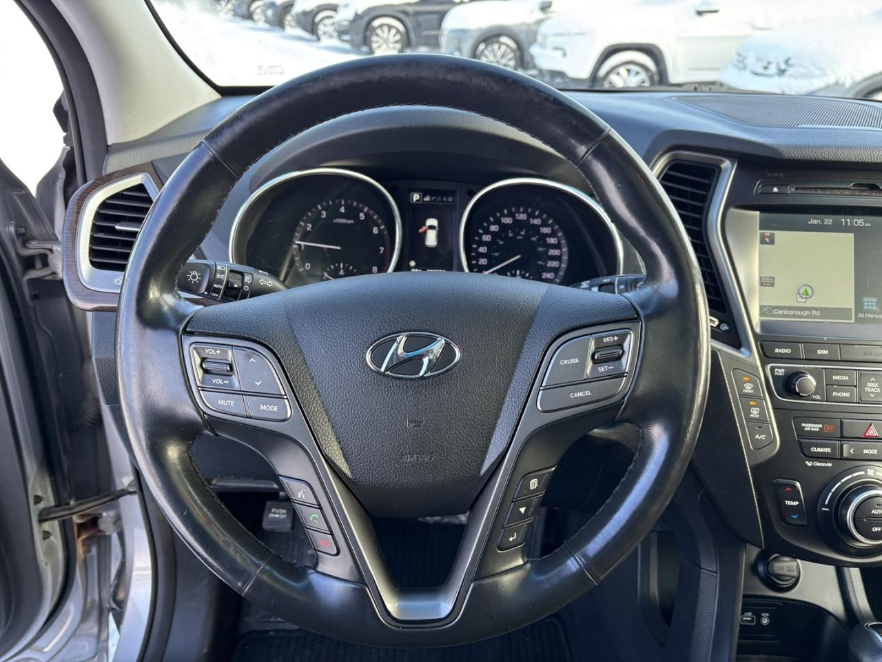 2017 Hyundai Santa Fe XL Limited ~NO ACCIDENTS~LEATHER~ Photo