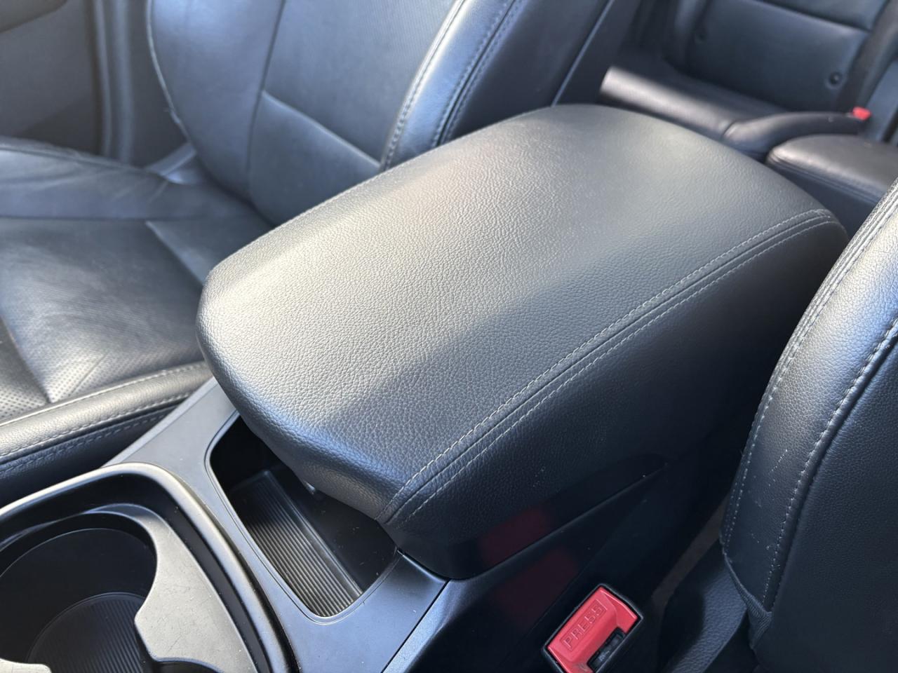 2017 Hyundai Santa Fe XL Limited ~NO ACCIDENTS~LEATHER~ Photo