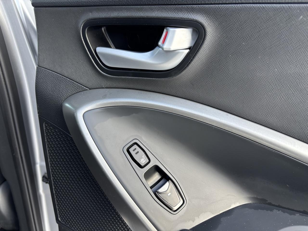 2017 Hyundai Santa Fe XL Limited ~NO ACCIDENTS~LEATHER~ Photo