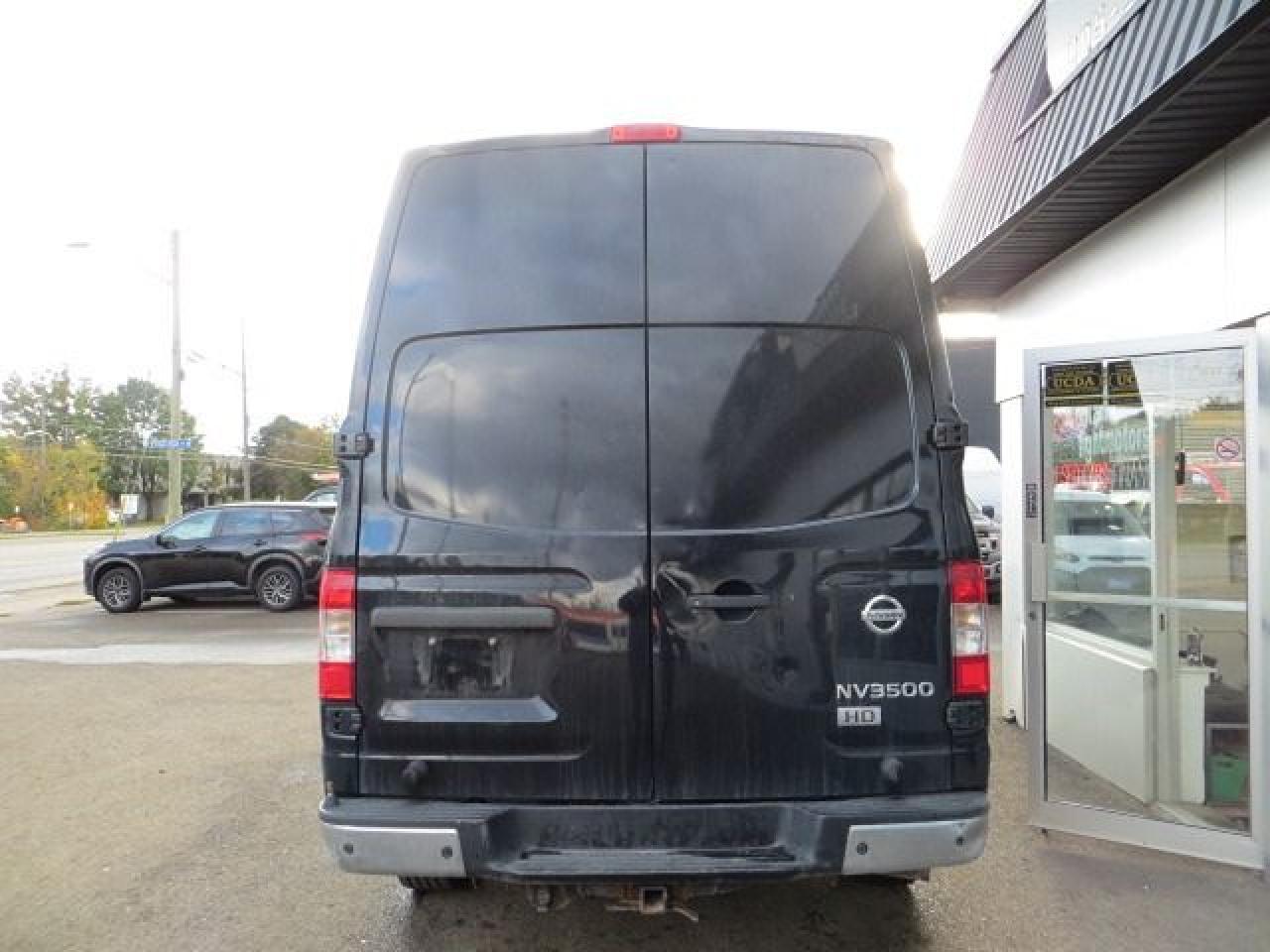 2015 Nissan NV 3500 CERTIFIED, HIGH ROOF, REAR CAMERA, NAVIGATION - Photo #5